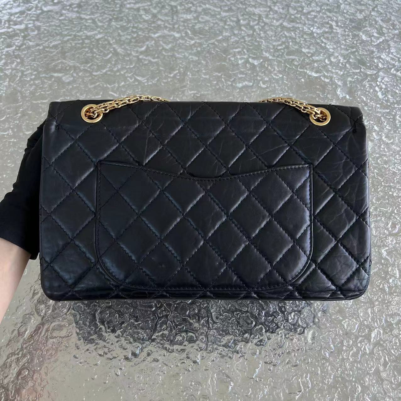 2.55 227 Large 31CM Quilted Calfskin Black Golden Hardware