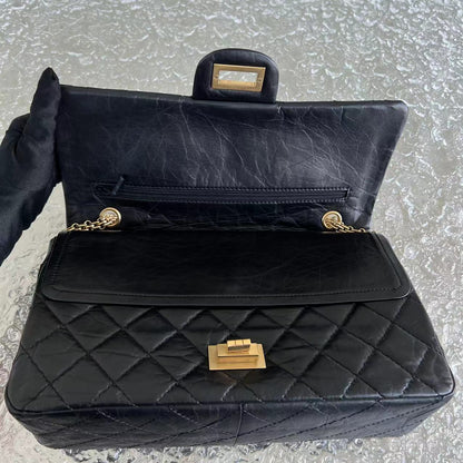 2.55 227 Large 31CM Quilted Calfskin Black Golden Hardware