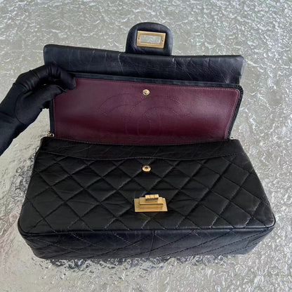 2.55 227 Large 31CM Quilted Calfskin Black Golden Hardware
