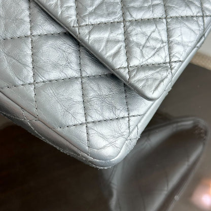 2.55 266 Medium 28CM Reissue Double Flap Quilted Aged Calfskin Silver RSHW No 15