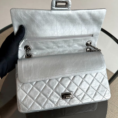 2.55 266 Medium 28CM Reissue Double Flap Quilted Aged Calfskin Silver RSHW No 15