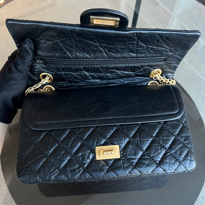 2.55 Reissue 225 Medium 24CM Quilted Calfskin Black Ruthenium Golden Hardware Series 13