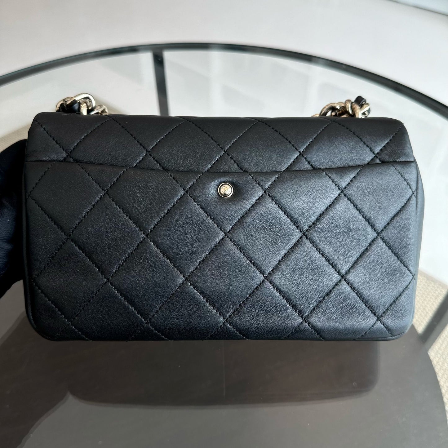 2020 Elegant Resin Chain Classic Flap Quilted Lambskin Black GHW No 29