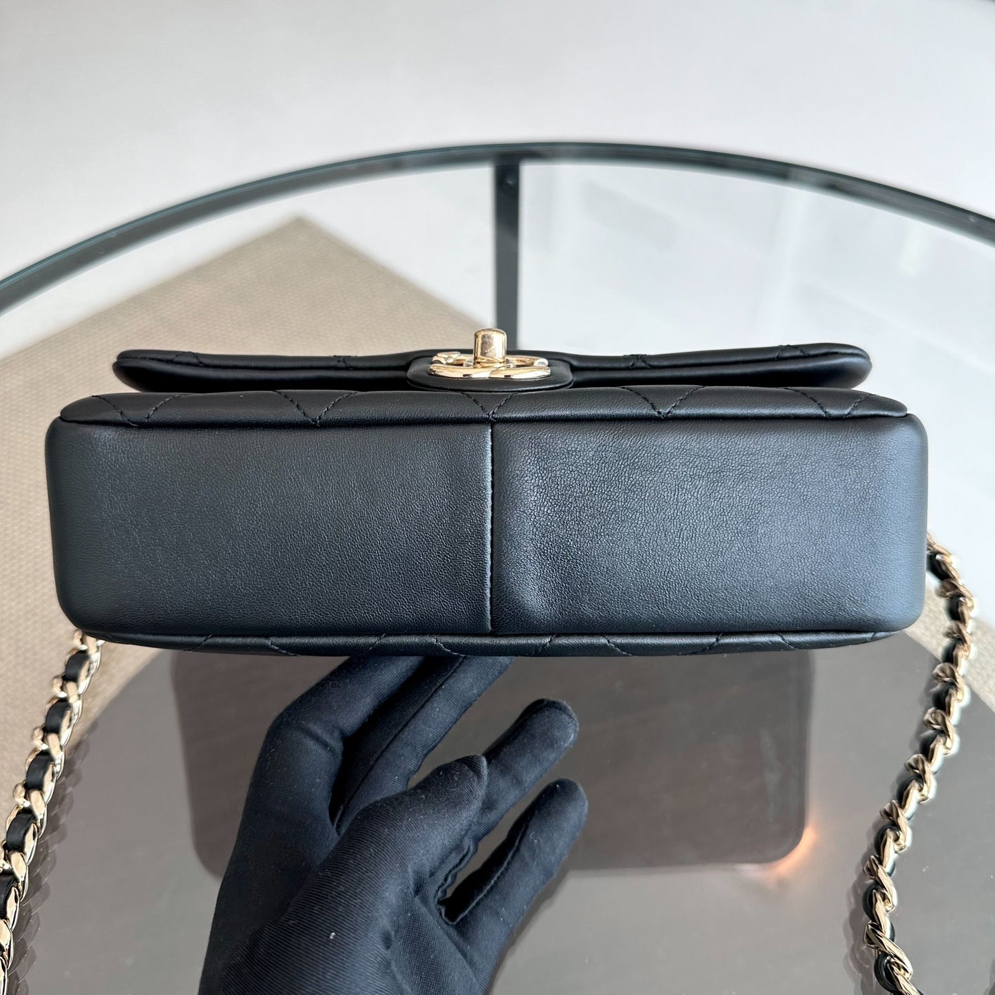 2020 Elegant Resin Chain Classic Flap Quilted Lambskin Black GHW No 29
