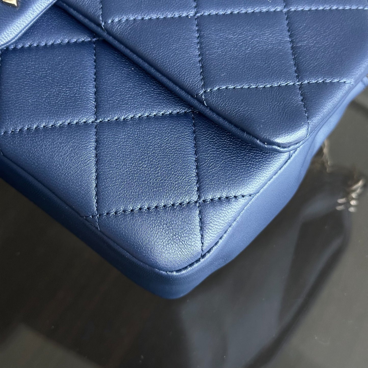 2020 Elegant Resin Chain Classic Flap Quilted Lambskin Dark Blue GHW No 29