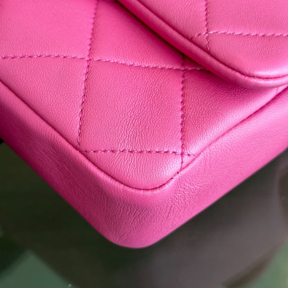 2020 Elegant Resin Chain Classic Flap Quilted Lambskin Hot Pink GHW No 29