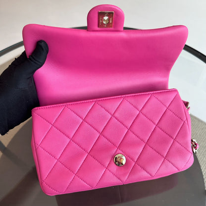 2020 Elegant Resin Chain Classic Flap Quilted Lambskin Hot Pink GHW No 29