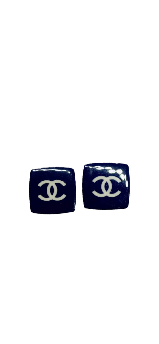 Chanel CC Earrings Navy Enamel Pearl Trim (Pierced) SKC1804