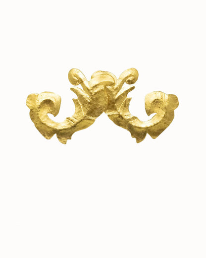 Chanel Large Gilt High Polish Acanthus Leaf Scroll Brooch Collection 24 1991 - ASL2516
