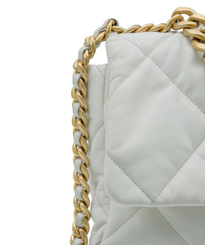 Chanel 19 White RJC3370