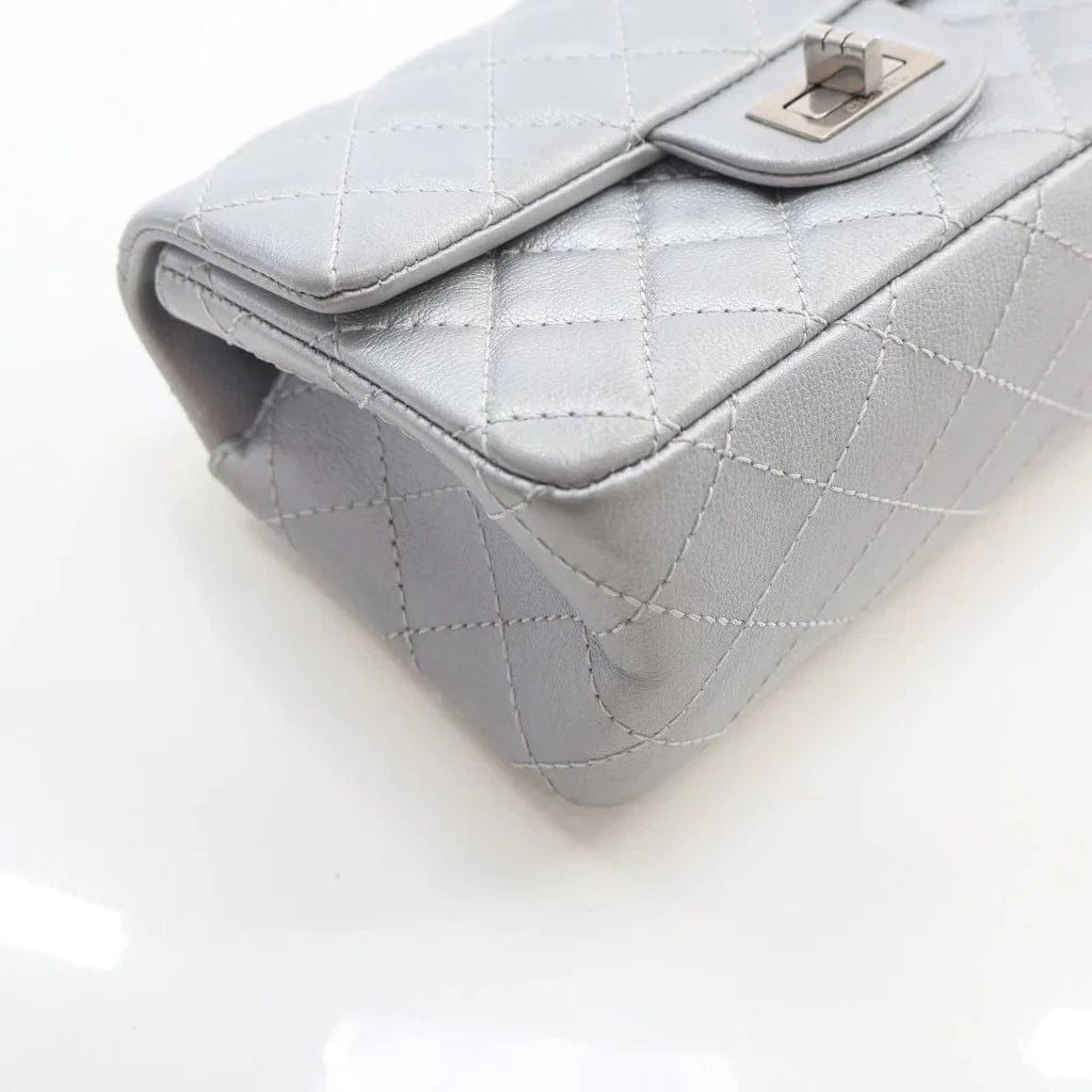 Chanel 224 Metallic Silver Calfskin Reissue L-6NY5QJ