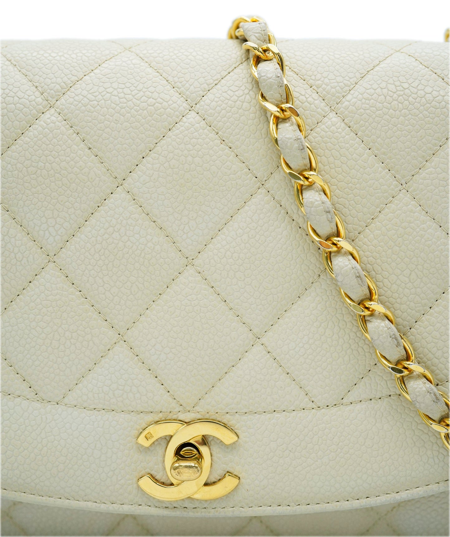 Chanel Vintage Diana Medium Cream Caviar GHW #2 90249038 DBXS0668