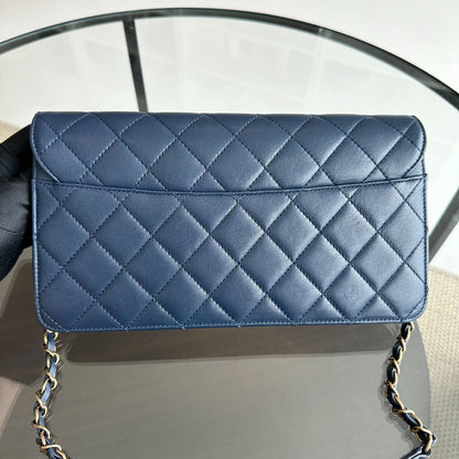 Beauty Lock Flap Quilted Dark Blue Shoulder Bag No 22