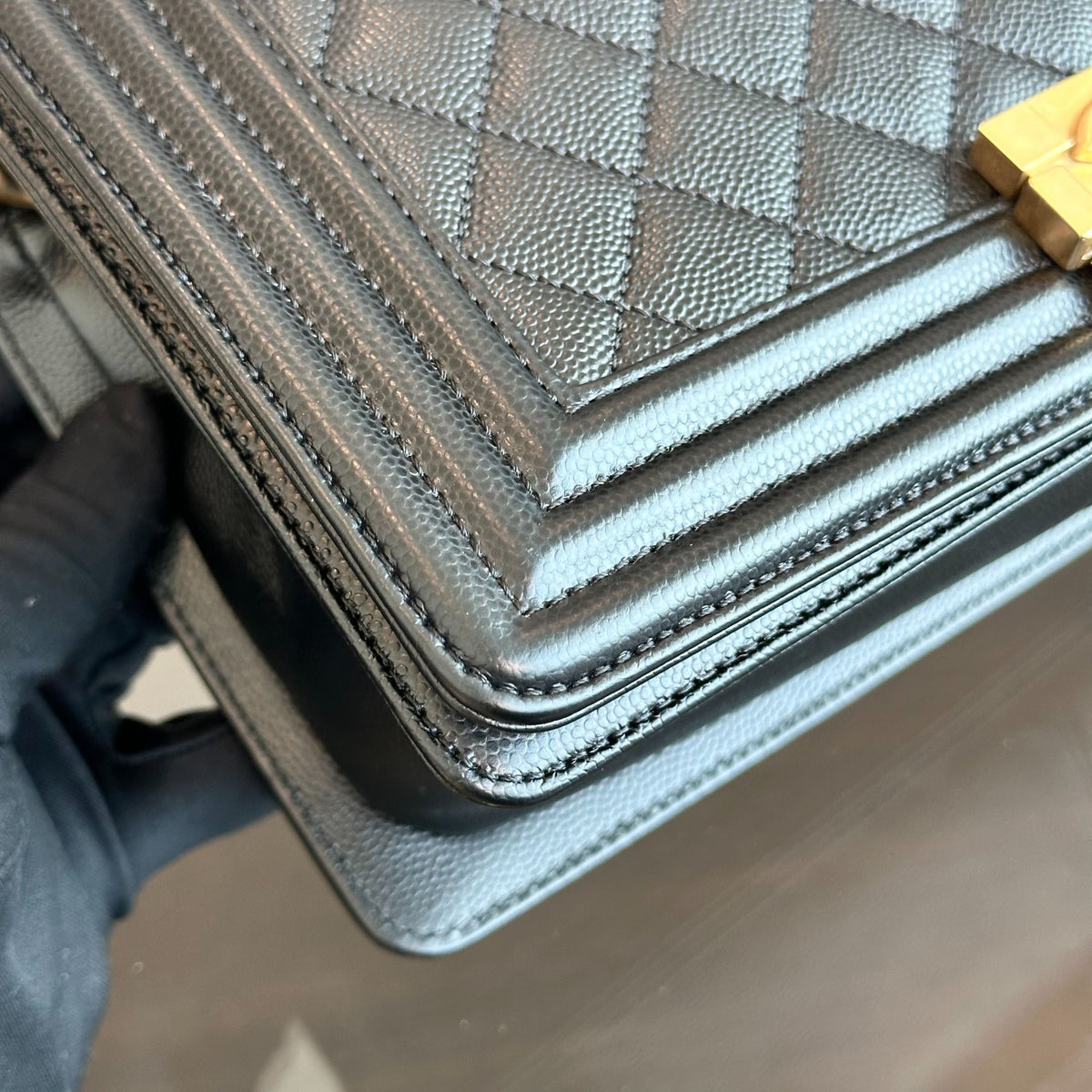 Boy Caviar Old Medium 25CM Quilted Leboy Black GHW No 26