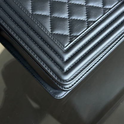 Boy Large 30CM Quilted Lambskin Black RSHW No 16