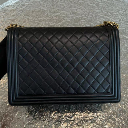 Boy Large 30CM Quilted Lambskin Leboy Black GHW No 19
