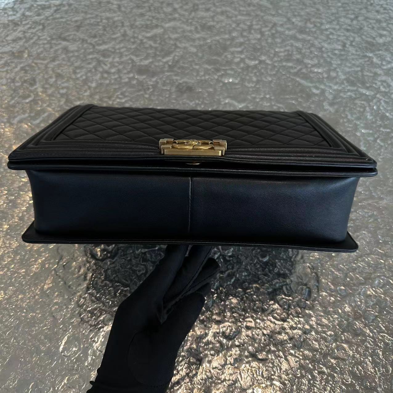 Boy Large 30CM Quilted Lambskin Leboy Black GHW No 19
