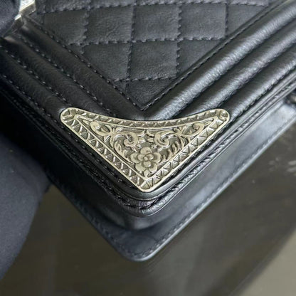 Boy Limited Edition Old Medium Quilted Grained Calfskin With Metal Edegs Black Leboy RSHW No 19