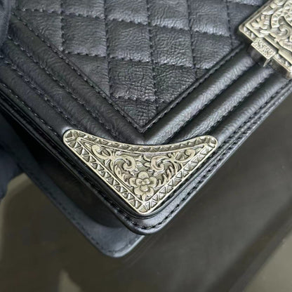 Boy Limited Edition Old Medium Quilted Grained Calfskin With Metal Edegs Black Leboy RSHW No 19