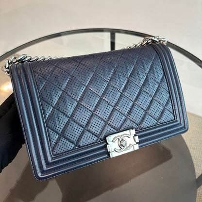 Boy New Medium 28cm Leboy Lambskin Dark Blue No 19