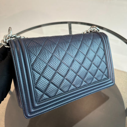 Boy New Medium 28cm Leboy Lambskin Dark Blue No 19