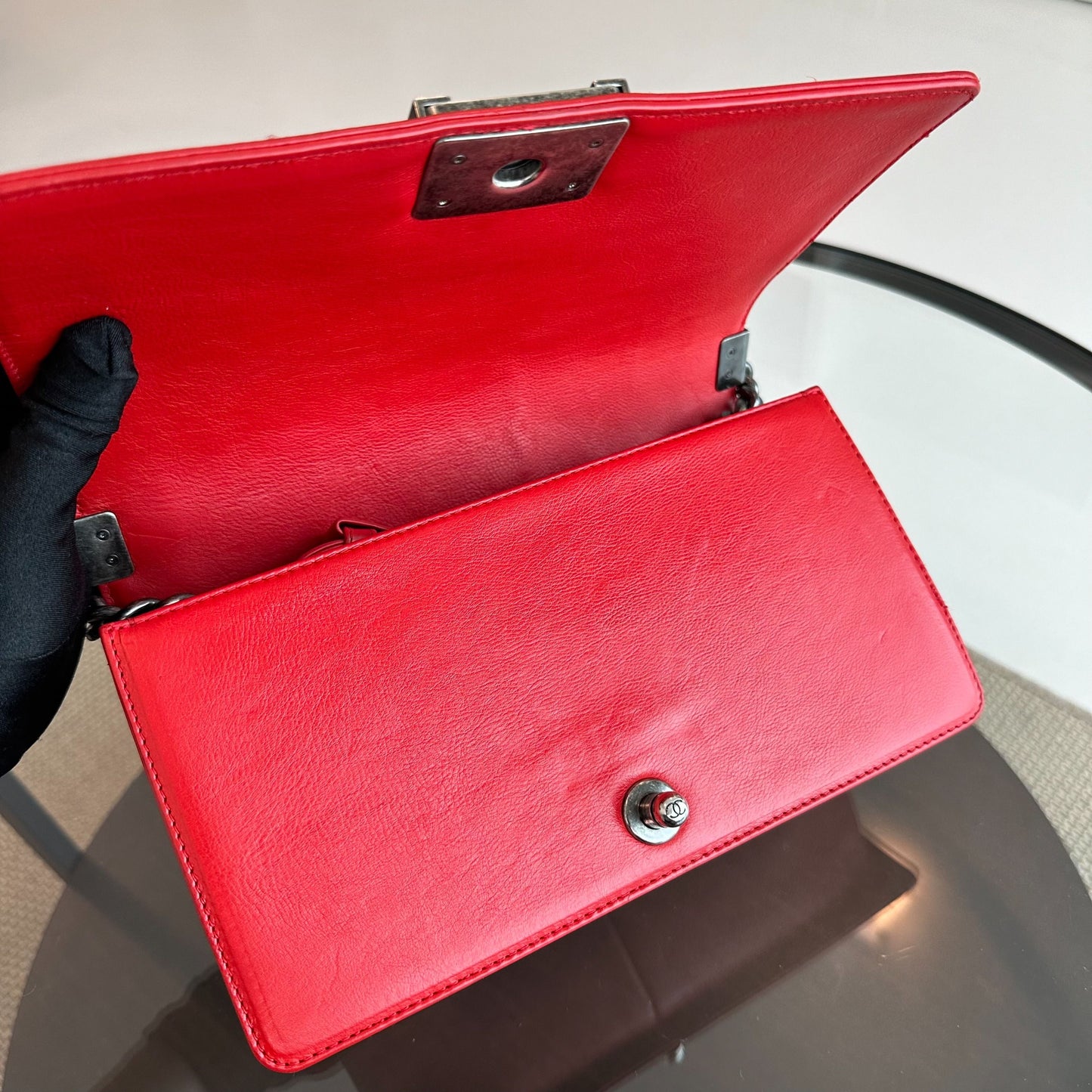 Boy Old Medium 25cm Calfskin Red RSHW No 1