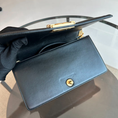 Boy Old Medium 25CM Lambskin Black GHW No 24