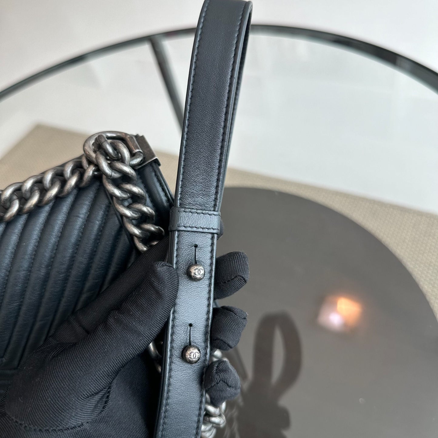 Boy Old Medium 25cm Lambskin Chevron Leboy Black RSHW No 20