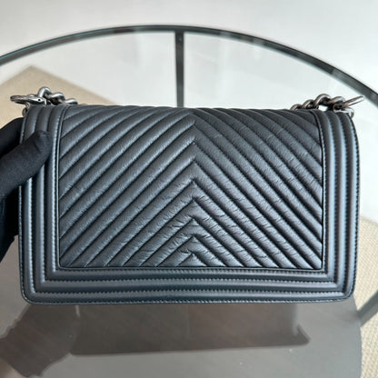 Boy Old Medium 25cm Lambskin Chevron Leboy Black RSHW No 20