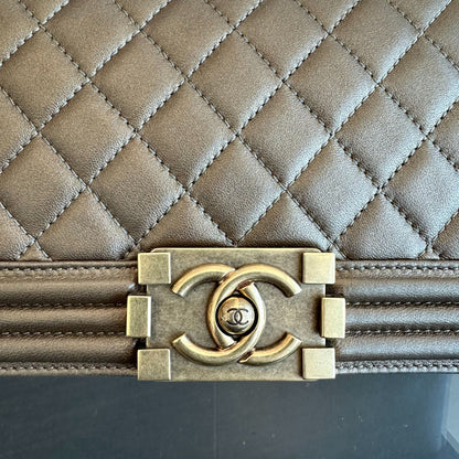 Boy Old Medium 25CM Quilted Lambskin Bronze GHW No 16