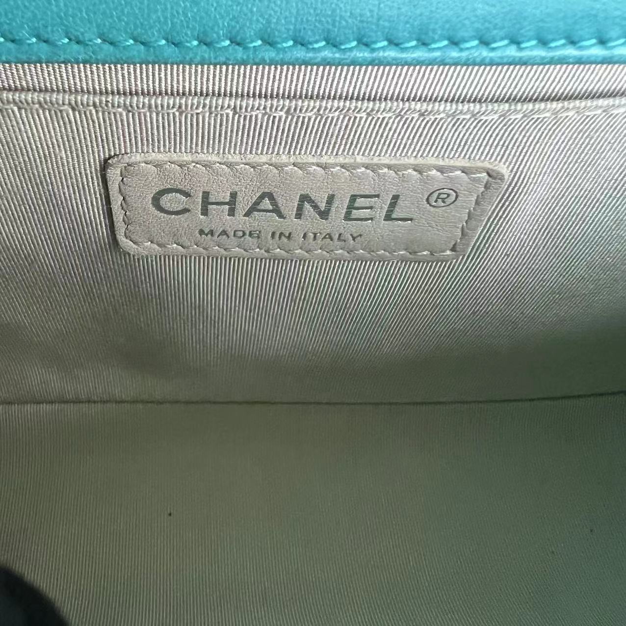 Boy Old Medium 25CM Quilted Lambskin Tiffany Blue Leboy Ruthenium Silver Hardware Series 19