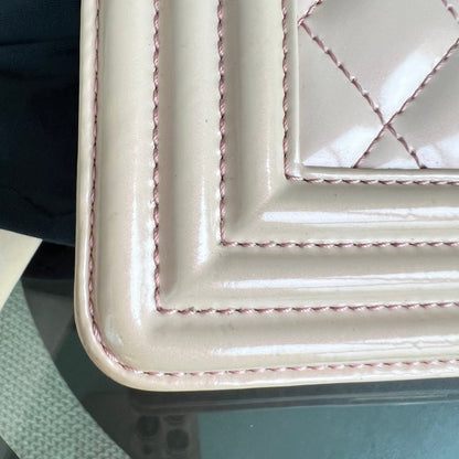 Boy Old Medium 25CM Quilted Smooth Glazed Calfskin Sakura Pink Leboy Golden Hardware Series 22