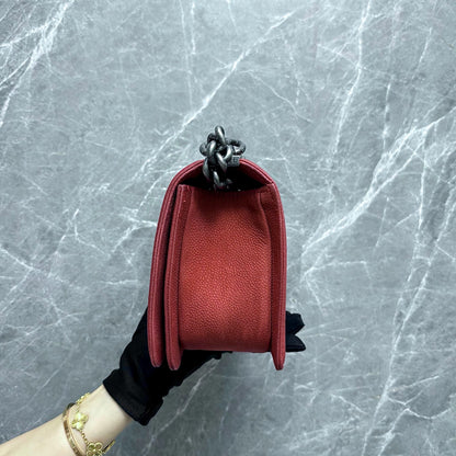 Boy Old Medium Caviar Suede Calfskin Red SHW No 18