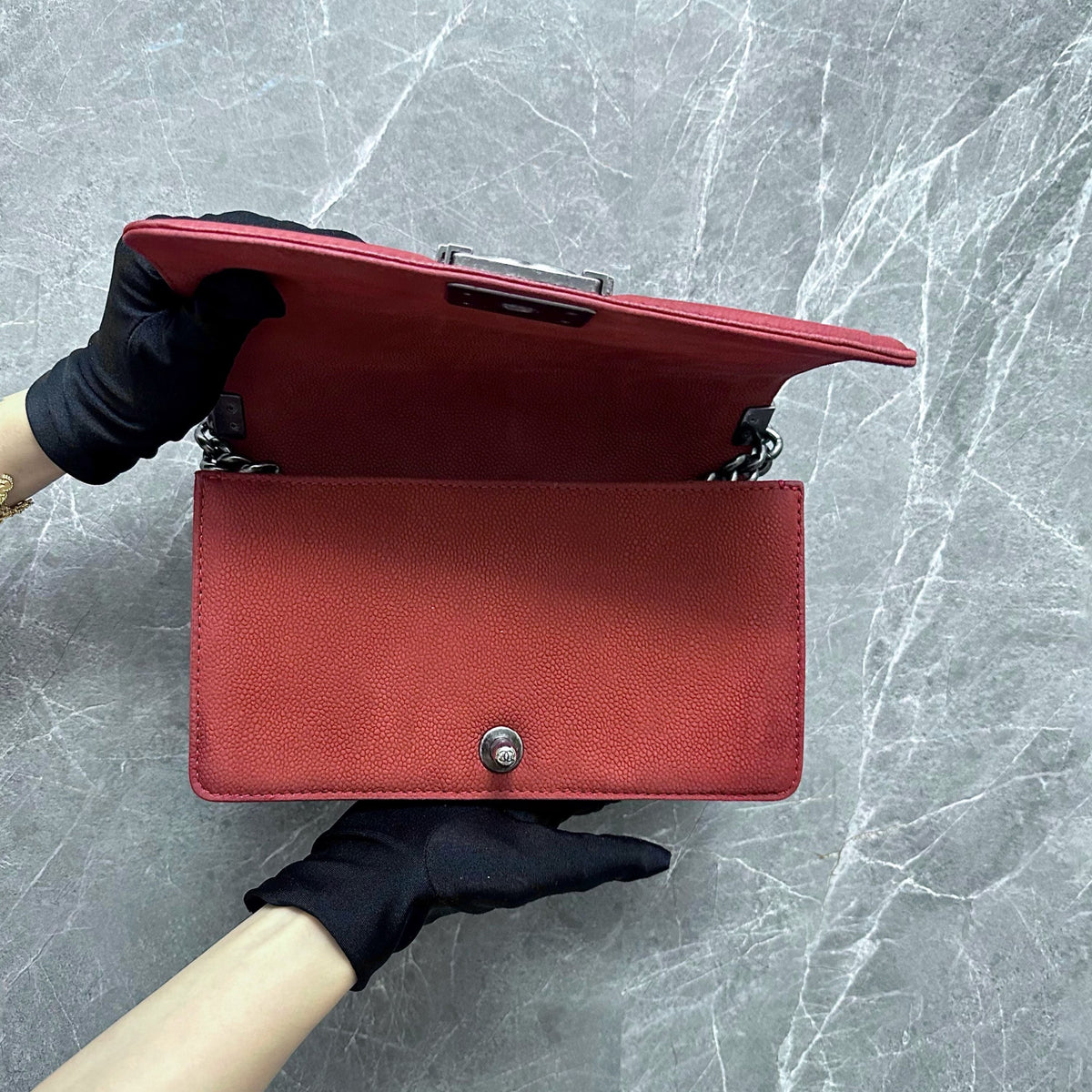 Boy Old Medium Caviar Suede Calfskin Red SHW No 18