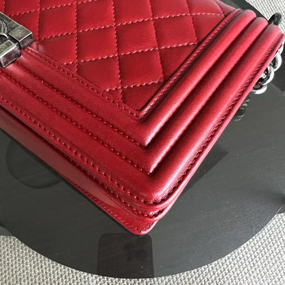 Boy Old Medium Quilted Lambskin Leboy Red RSHW No 18