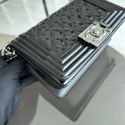 Boy Small 20CM Quilted Patent Leather Leboy Black SHW No 19
