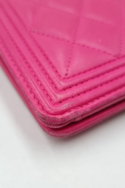 Boy Yen Interlocking CC Logo Wallet Pink