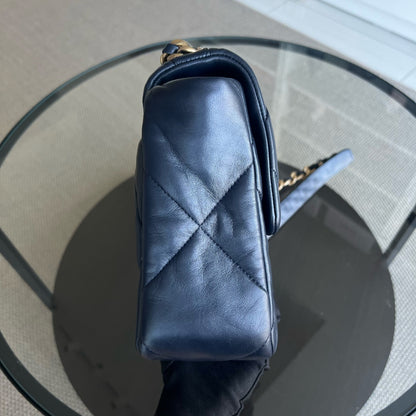 C19 Medium 19 Bag Quilted Goatskin Midnight Dark Blue Two-Tone Golden Hardware Series 30