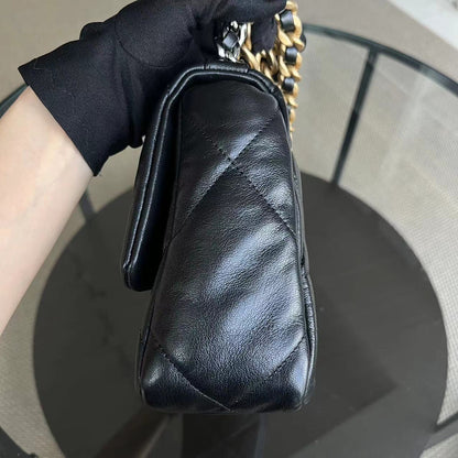 C19 Small 19 Bag Quilted Goatskin Black Two-Tone Hardware Series 30