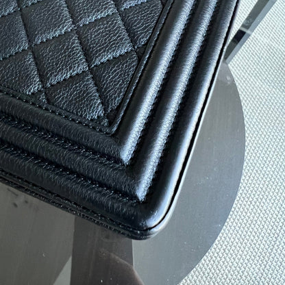 Calfskin Boy New Medium 28CM Quilted Grained Calfskin Caviar Black Ruthenium Silver Hardware Series 23
