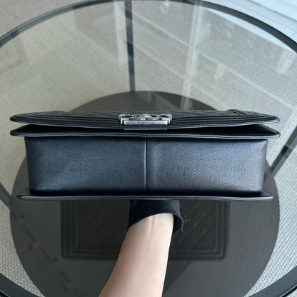 Calfskin Boy New Medium 28CM Quilted Grained Calfskin Caviar Black Ruthenium Silver Hardware Series 23