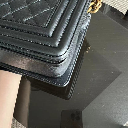 Calfskin Old Medium 25CM Quilted Calfskin Iridescent Blue RGHW No 20