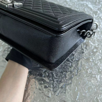 Caviar Boy New Medium 28CM Quilted Grained Calfskin Leboy Black Silver Hardware Series 20