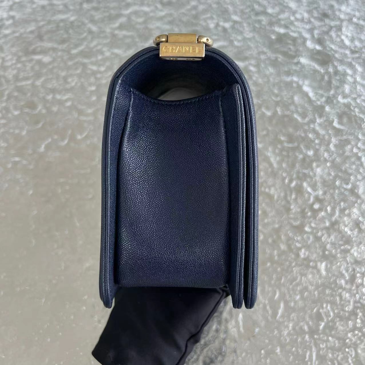 Caviar Boy Old Medium 25CM Chevron Grained Calfskin Dark Blue Leboy Golden Hardware Series 26