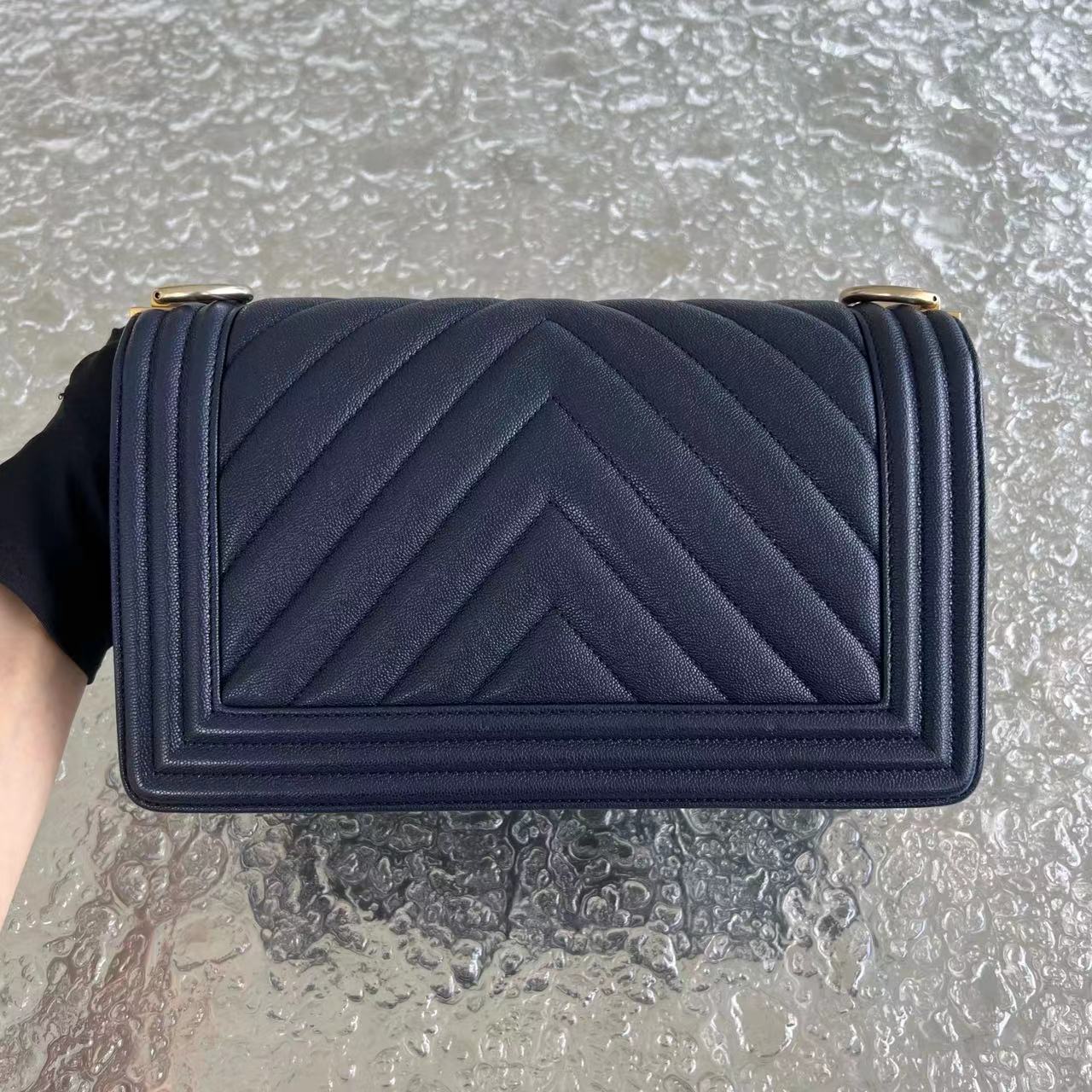 Caviar Boy Old Medium 25CM Chevron Grained Calfskin Dark Blue Leboy Golden Hardware Series 26