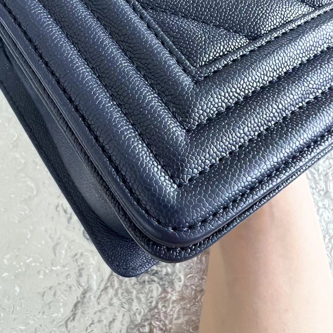 Caviar Boy Old Medium 25CM Chevron Grained Calfskin Dark Blue Leboy Golden Hardware Series 26