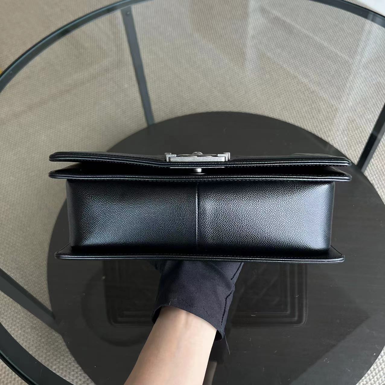 Caviar Boy Old Medium 25CM Quilted Calfskin Black Leboy Ruthenium Silver Hardware Series 25