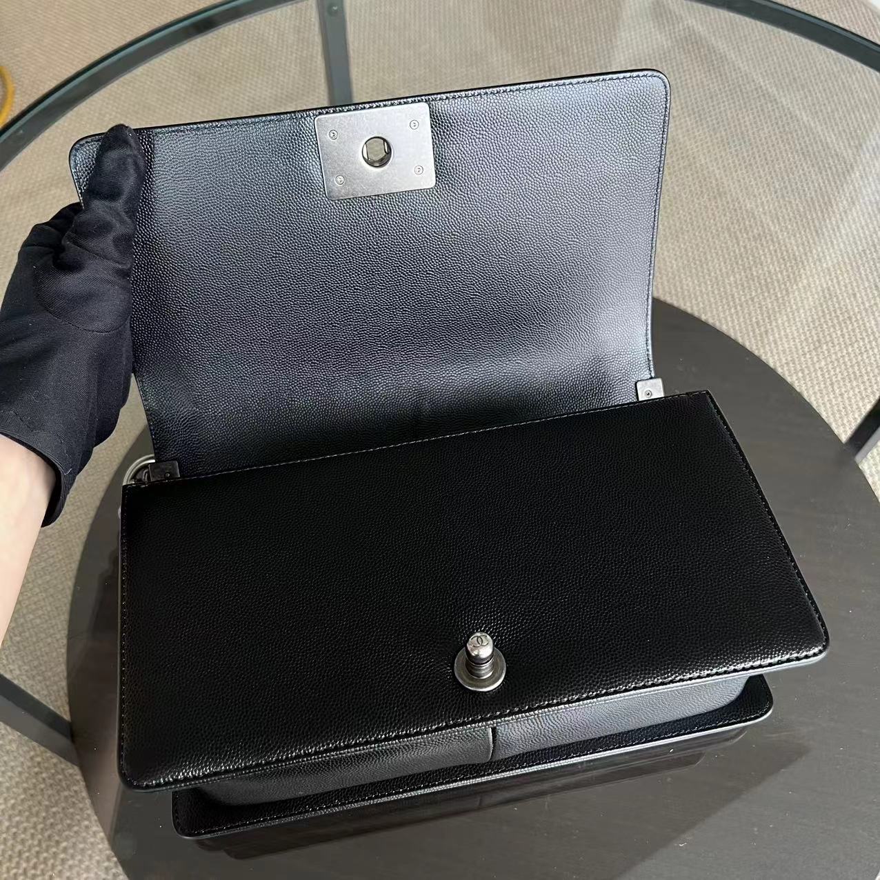Caviar Boy Old Medium 25CM Quilted Calfskin Black Leboy Ruthenium Silver Hardware Series 25
