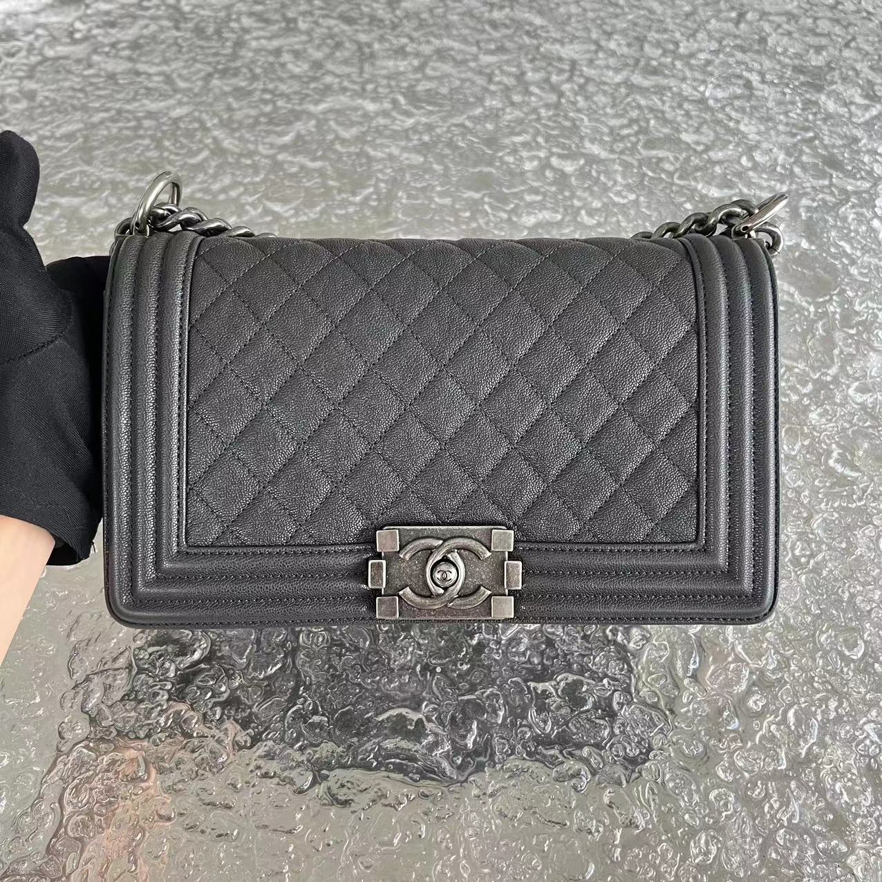Caviar Boy Old Medium 25CM Quilted Calfskin Dark Grey Gray Silver Hardware Series 26