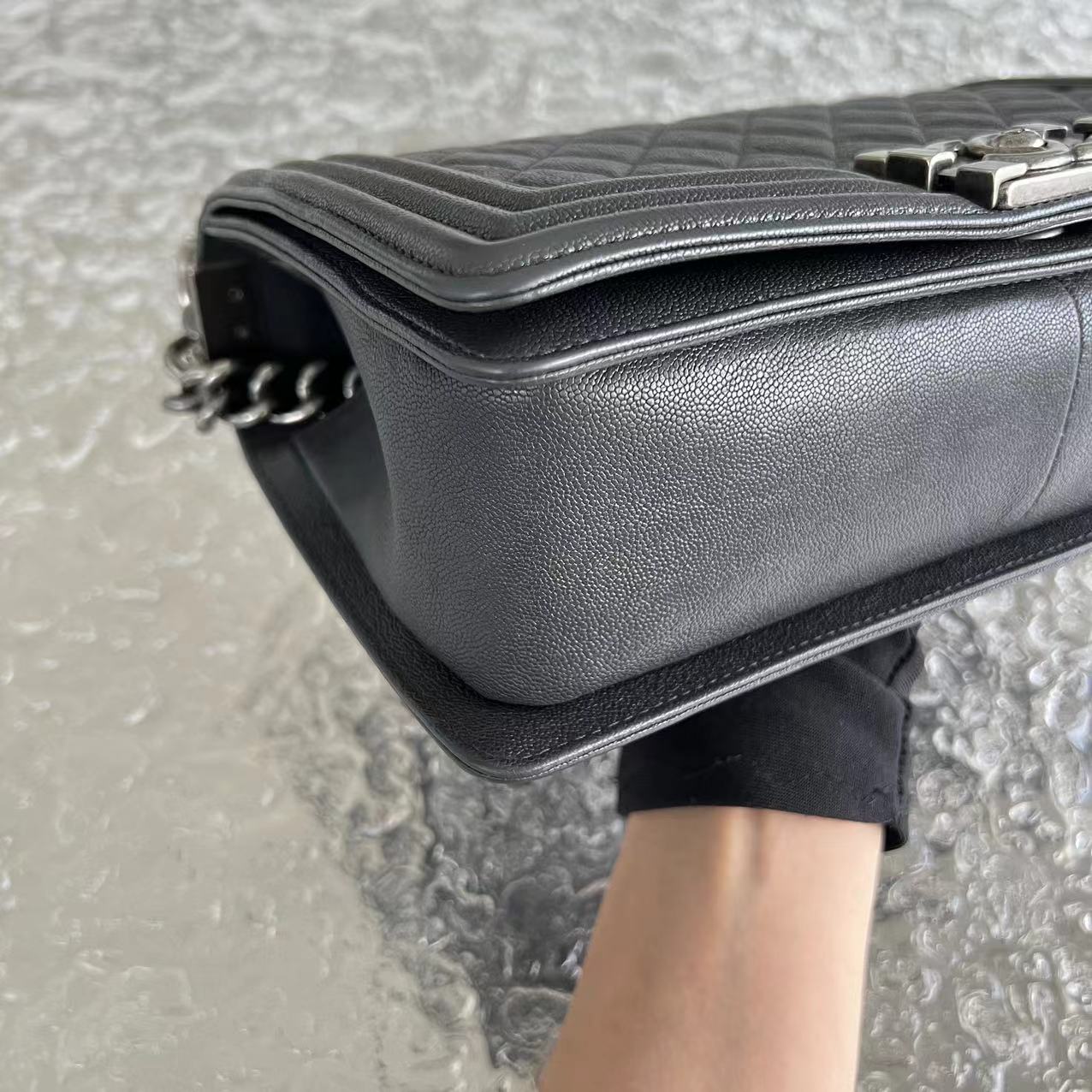 Caviar Boy Old Medium 25CM Quilted Calfskin Dark Grey Gray Silver Hardware Series 26